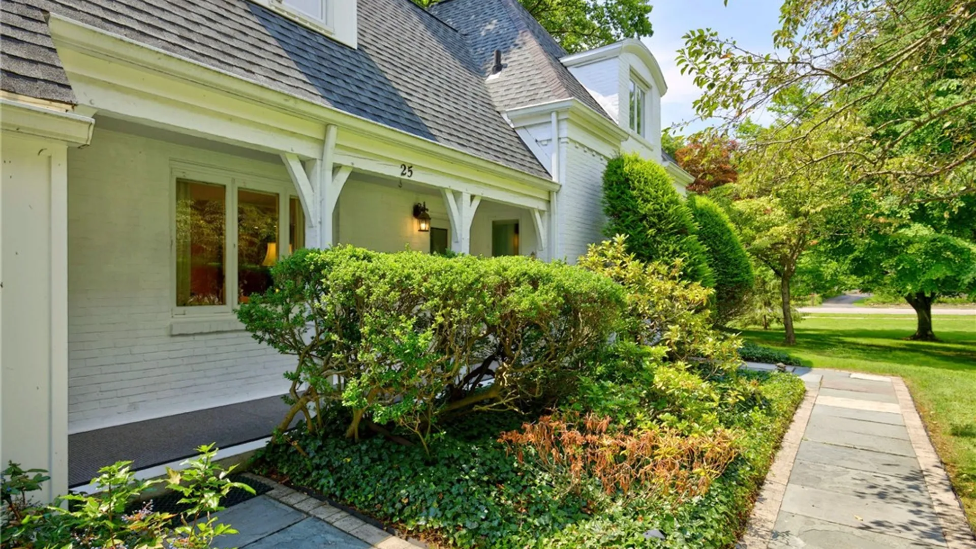Property at 25 Oak Lane, Brighton, NY 14610 6