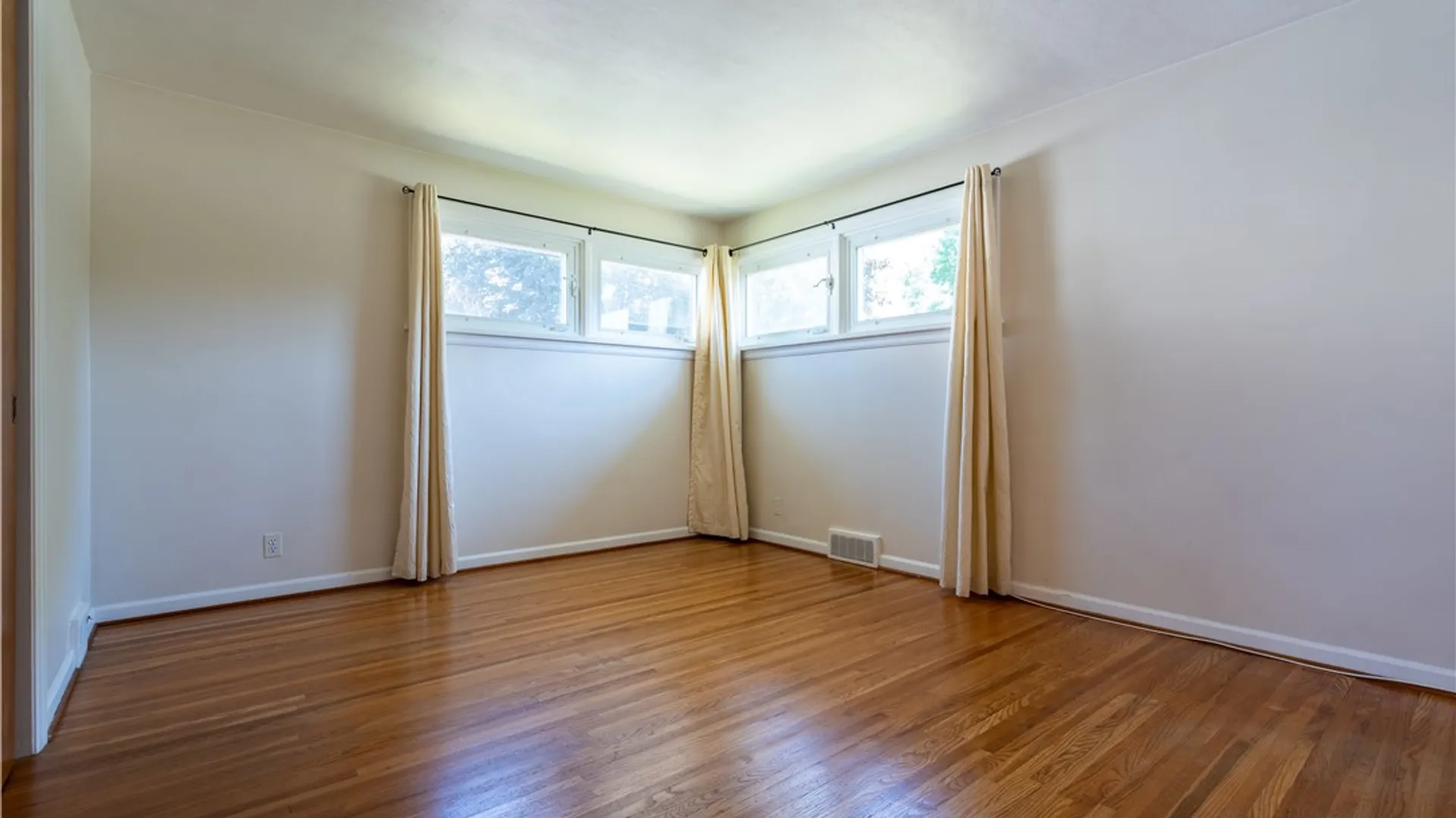 Property at 53 Cedar Lane, Irondequoit, NY 14622 25