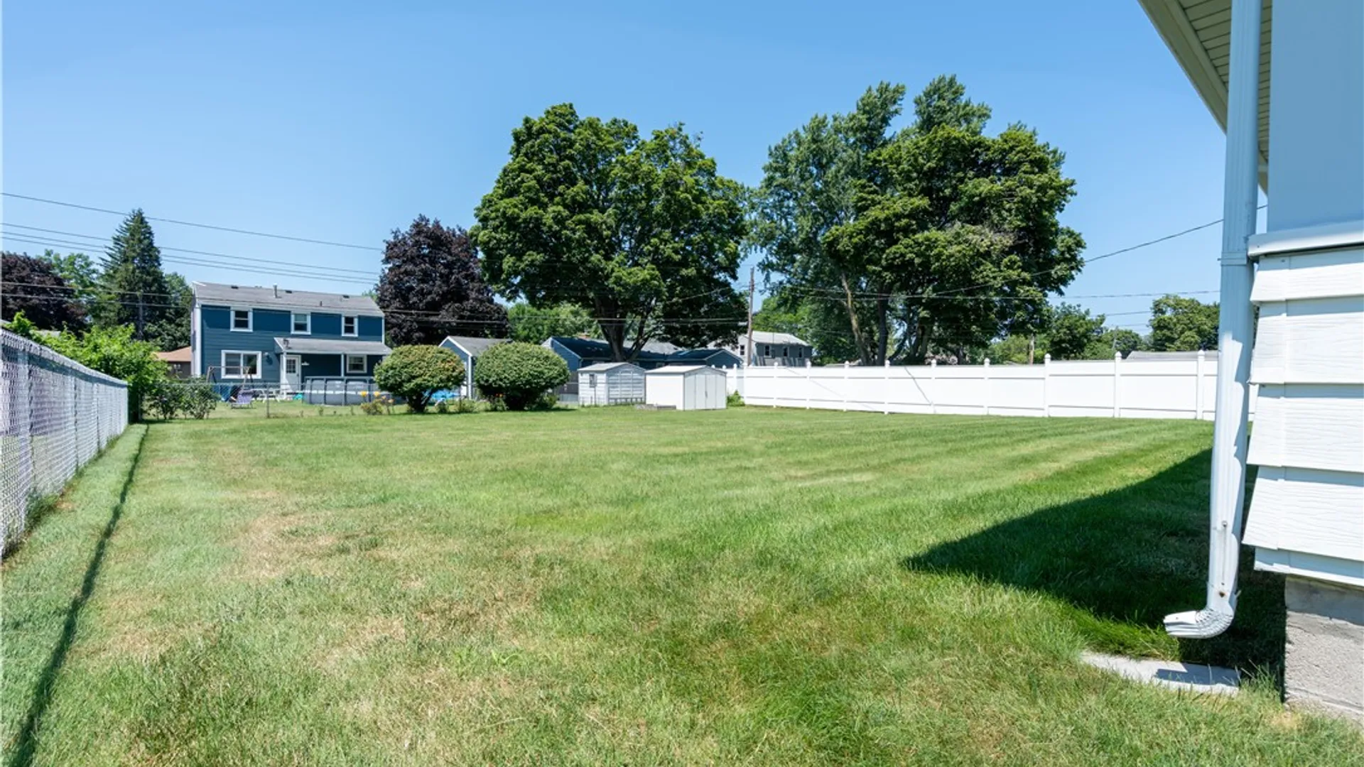Property at 53 Cedar Lane, Irondequoit, NY 14622 33