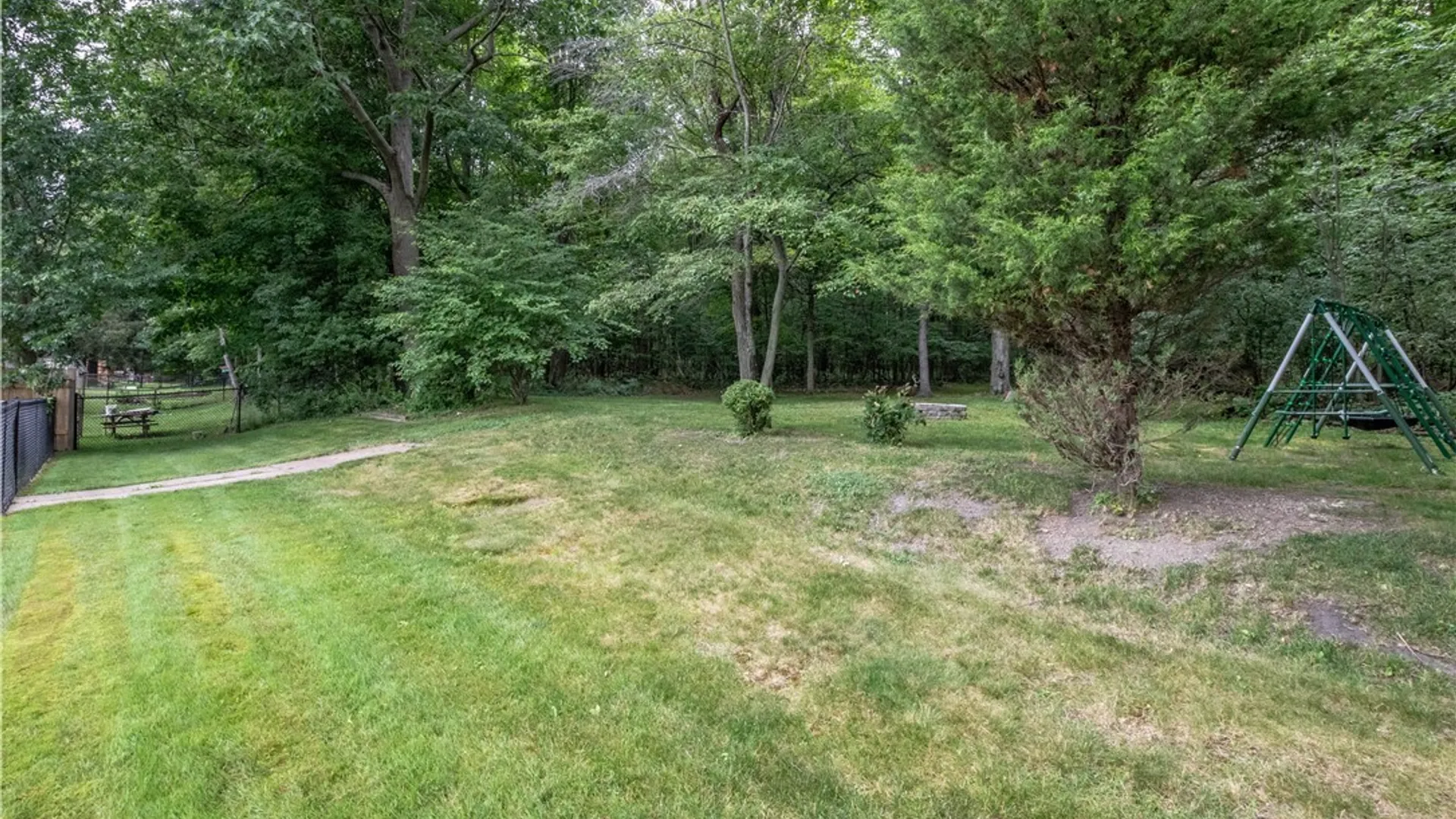 Property at 1452 Darlington Drive, Evans, NY 14047 37