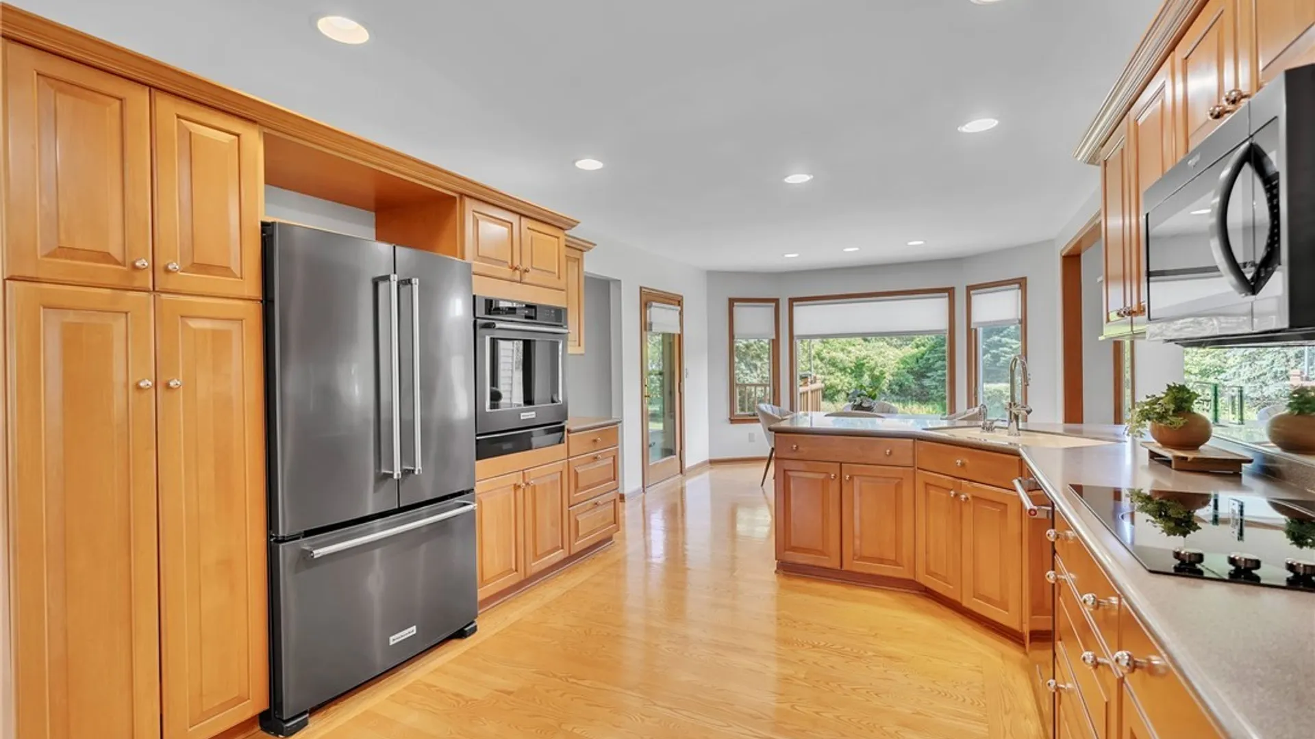 Property at 6195 Blossom Ct, Clarence, NY 14051 13