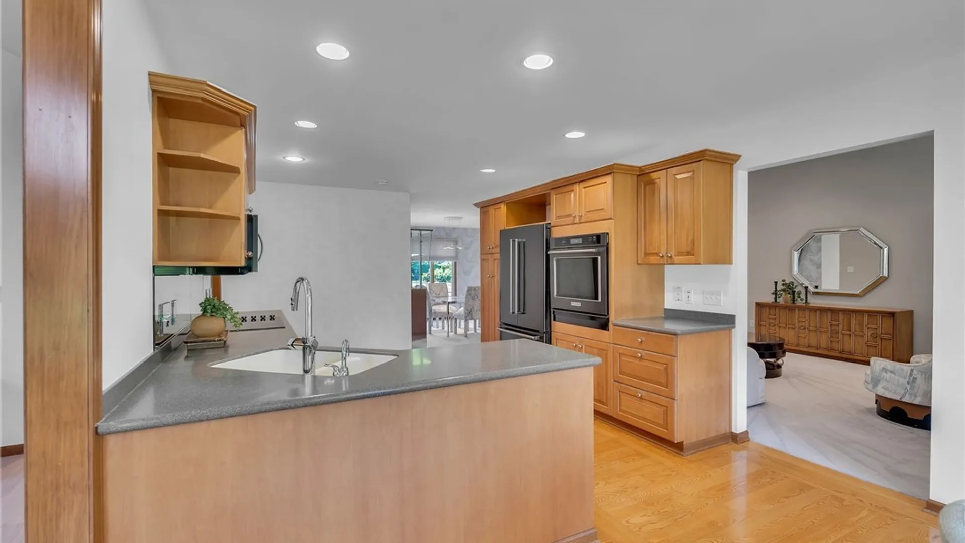 Property at 6195 Blossom Ct, Clarence, NY 14051 17