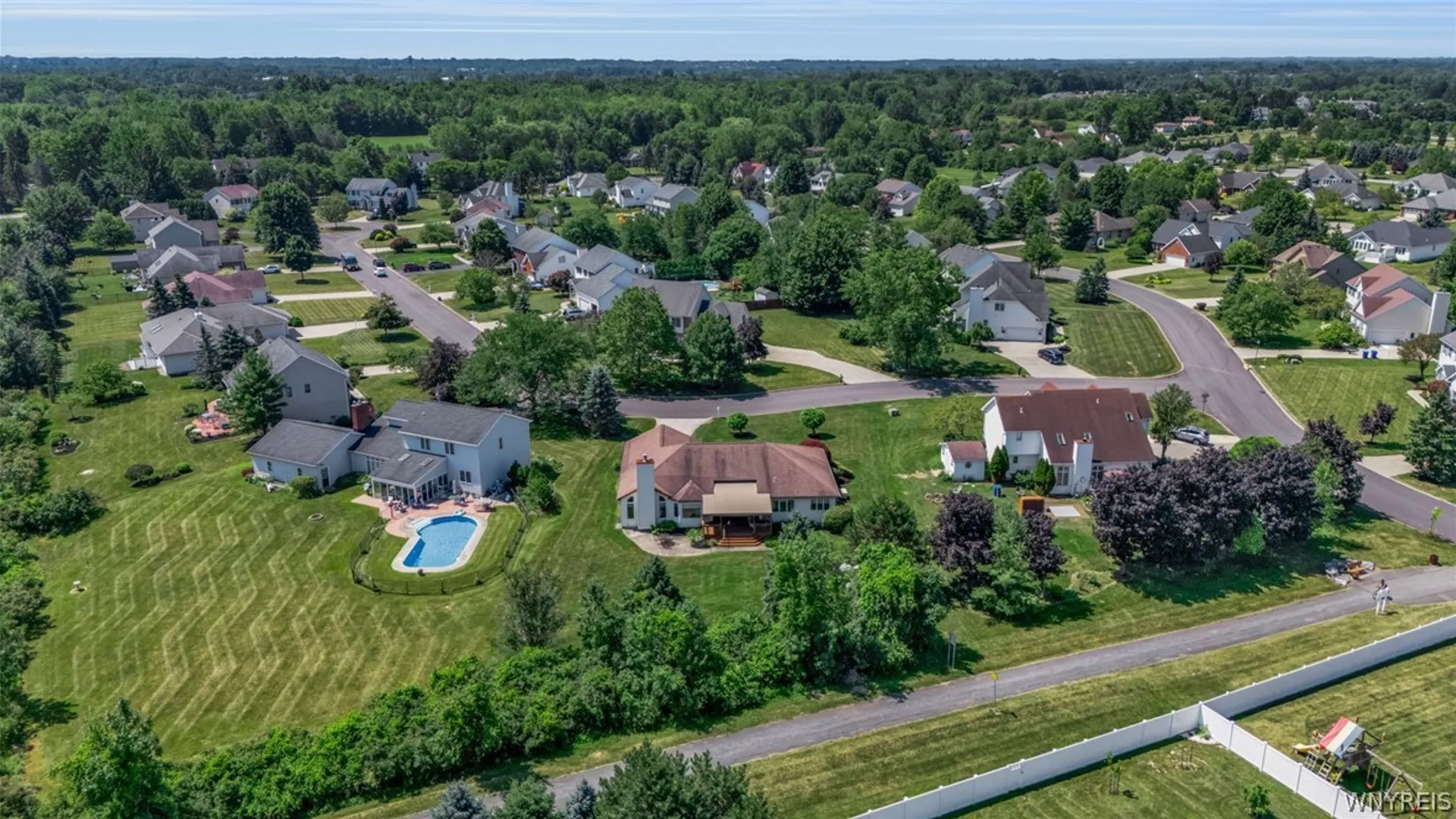Property at 6195 Blossom Ct, Clarence, NY 14051 46