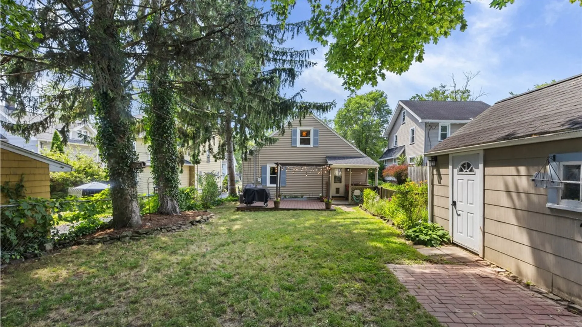 Property at 316 Laurelton Road, Irondequoit, NY 14609 37