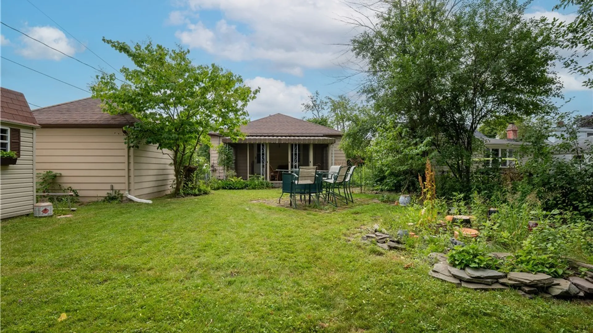 Property at 148 Deumant, Tonawanda, NY 14223 5
