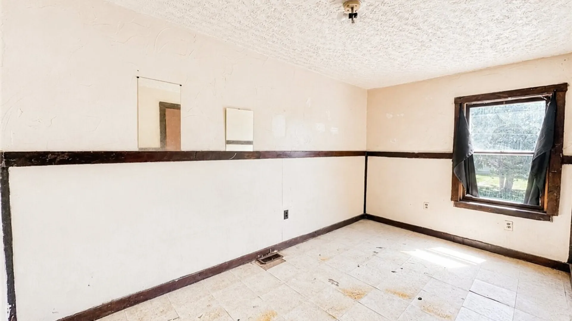 Property at 101 Thomas Street, Rochester, NY 14621 11