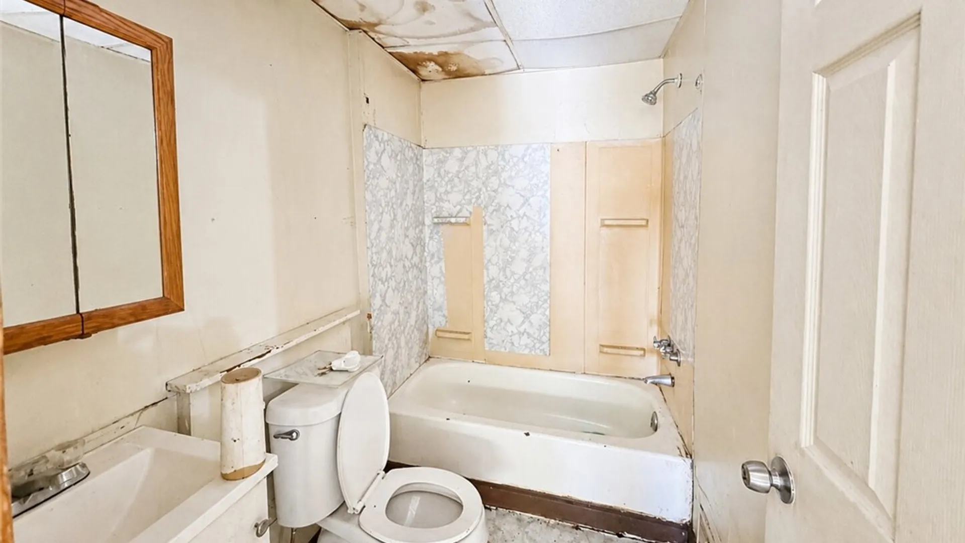 Property at 101 Thomas Street, Rochester, NY 14621 12