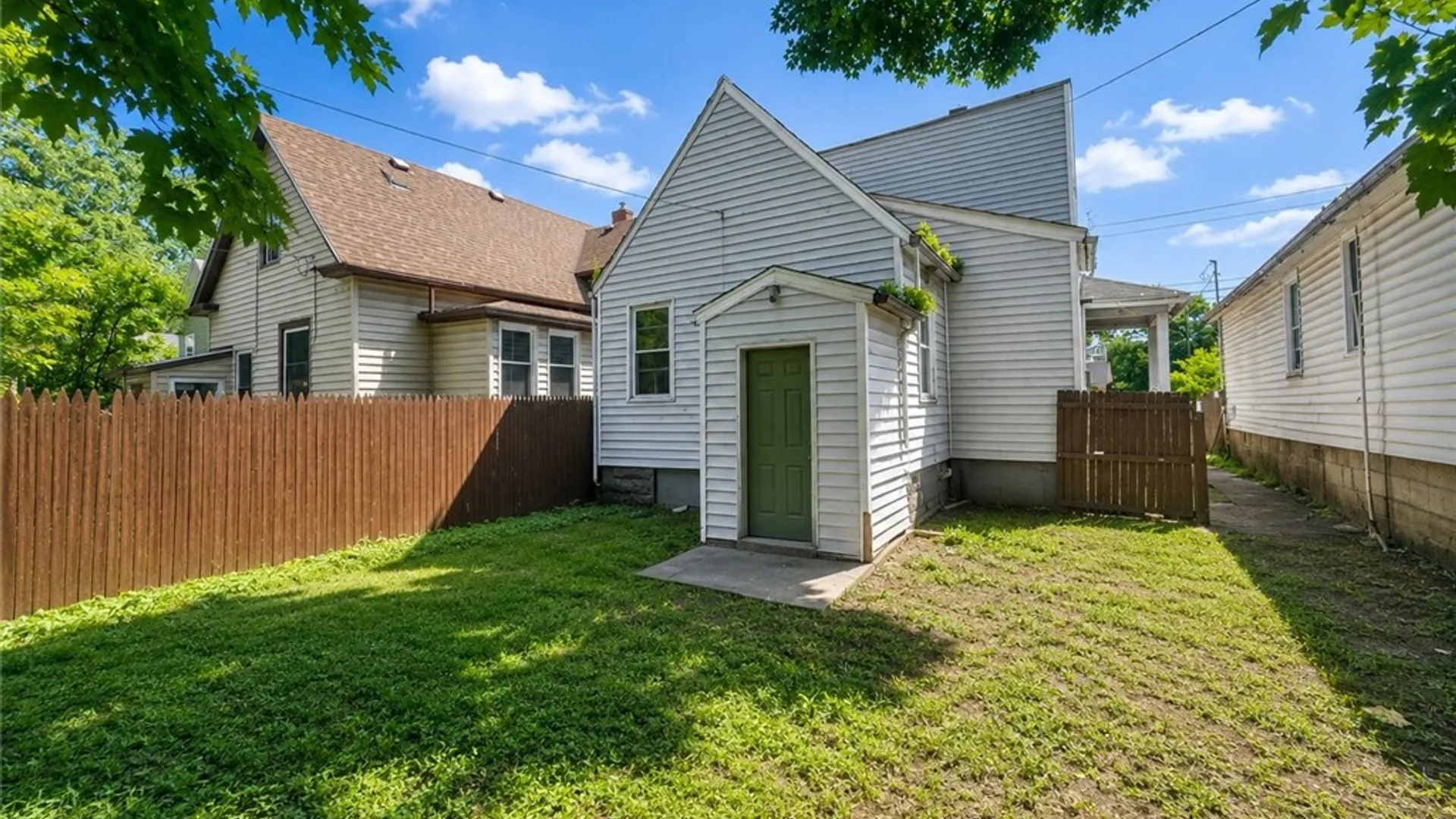 Property at 101 Thomas Street, Rochester, NY 14621 4