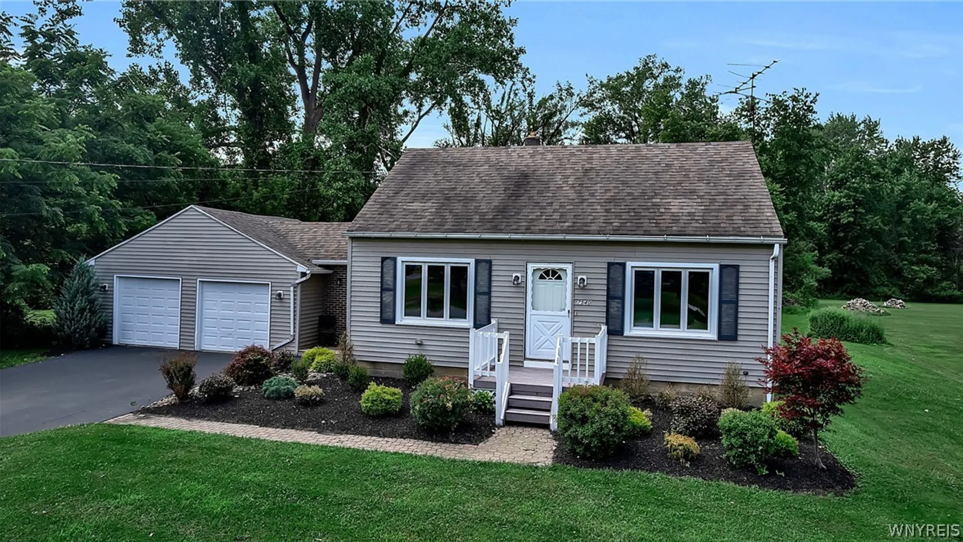 Property at 7540 Salt Road, Clarence, NY 14032 2