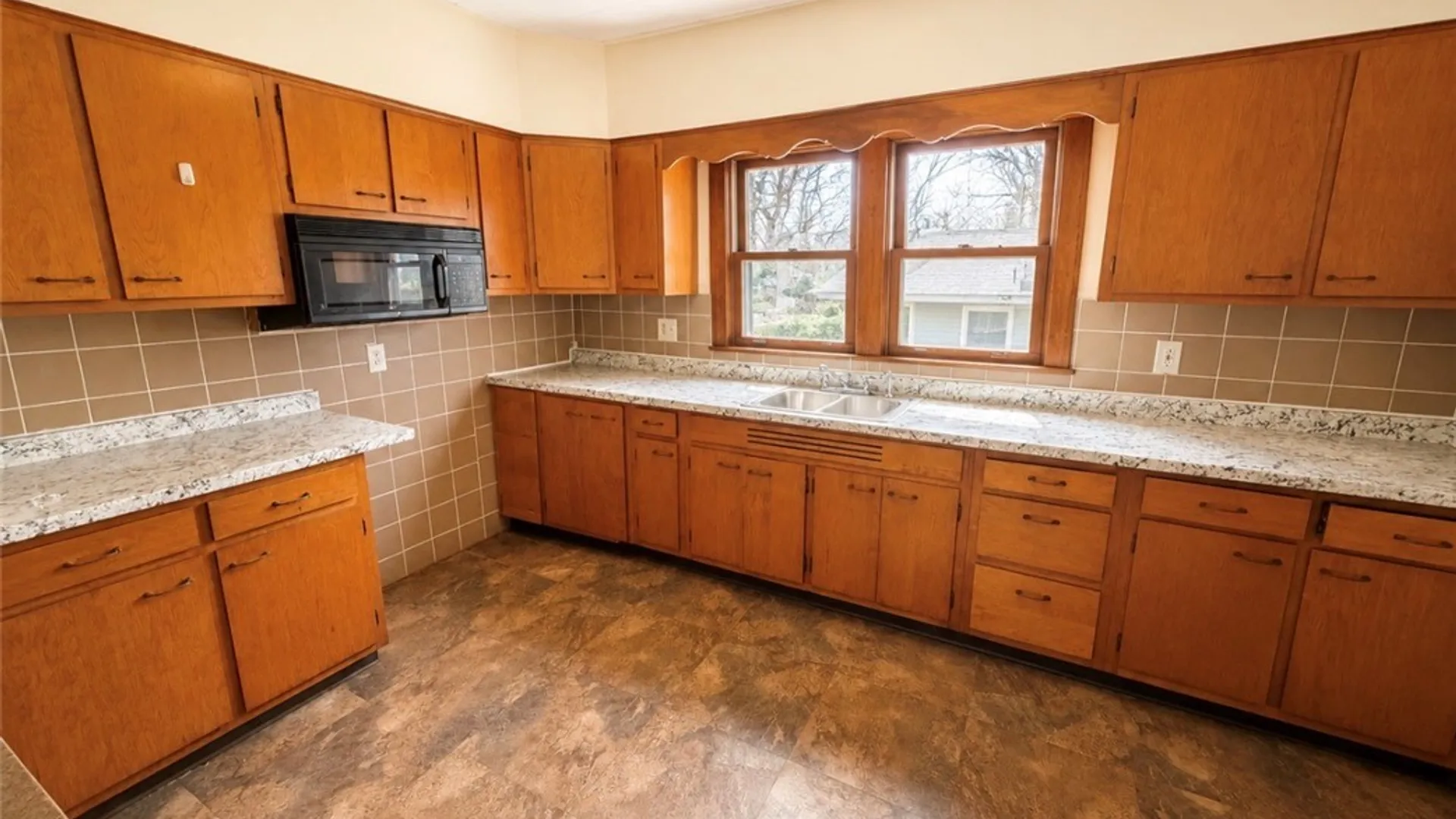 Property at 67 Thornton Ave, Buffalo, NY 14215 12