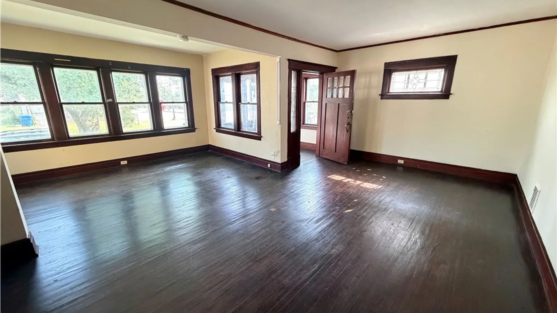 Property at 67 Thornton Ave, Buffalo, NY 14215 4