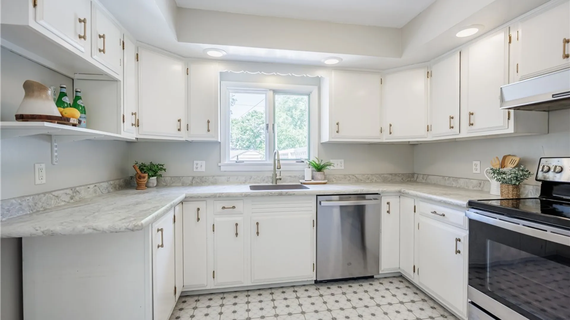 Property at 30 Rawlinson Road, Irondequoit, NY 14617 13
