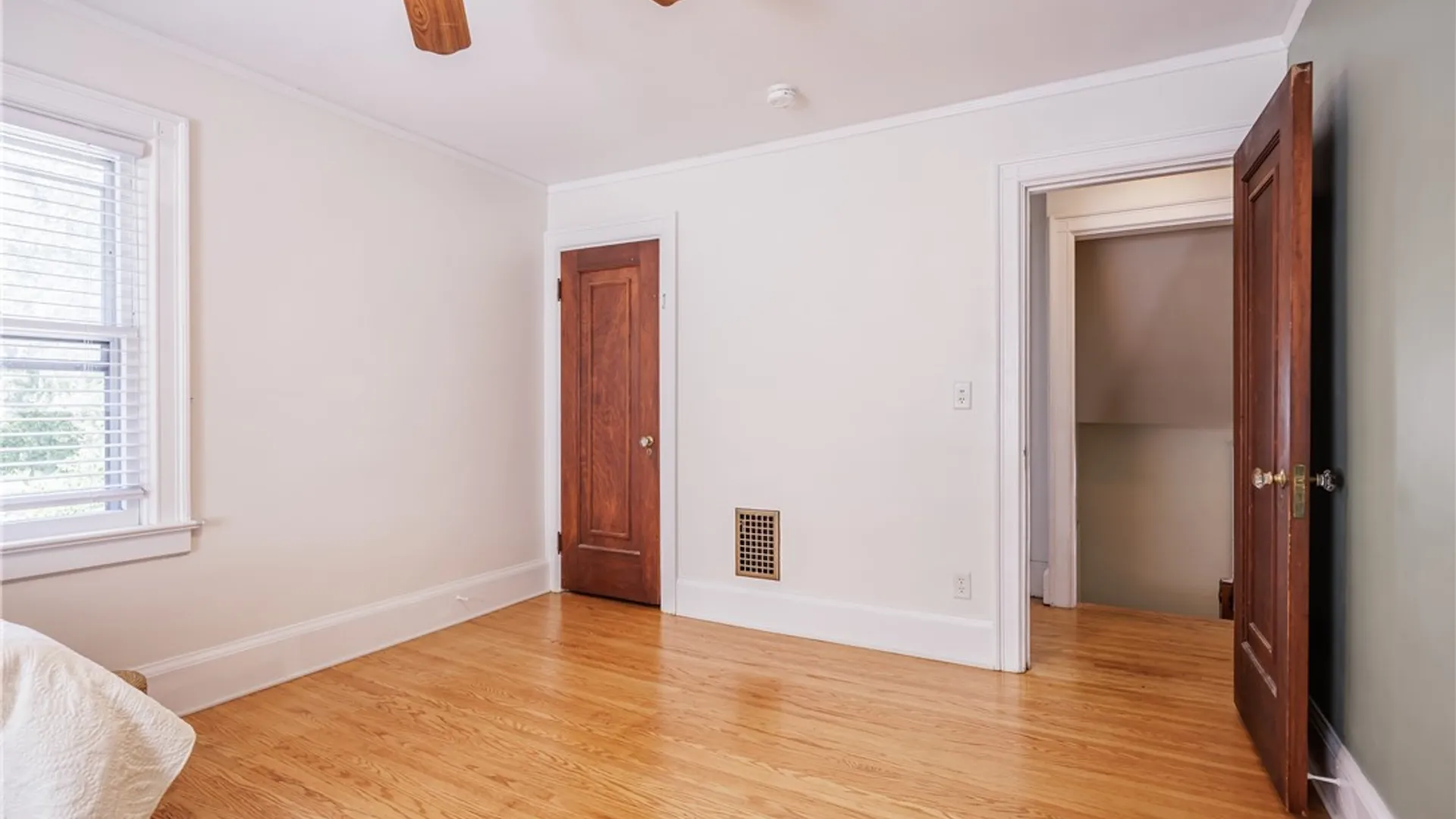 Property at 30 Rawlinson Road, Irondequoit, NY 14617 24