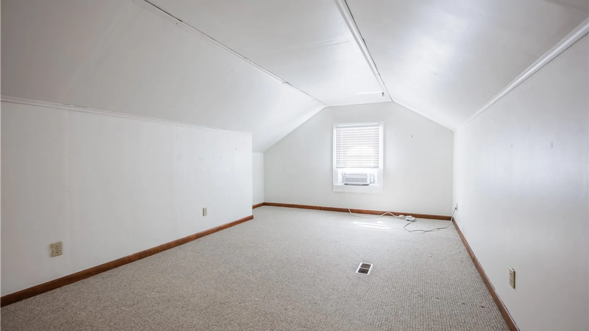 Property at 30 Rawlinson Road, Irondequoit, NY 14617 33