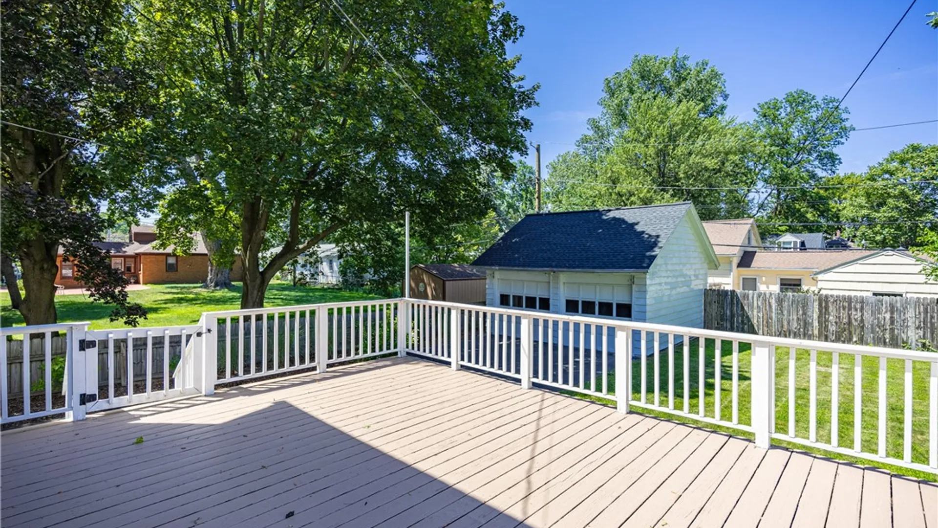 Property at 30 Rawlinson Road, Irondequoit, NY 14617 40