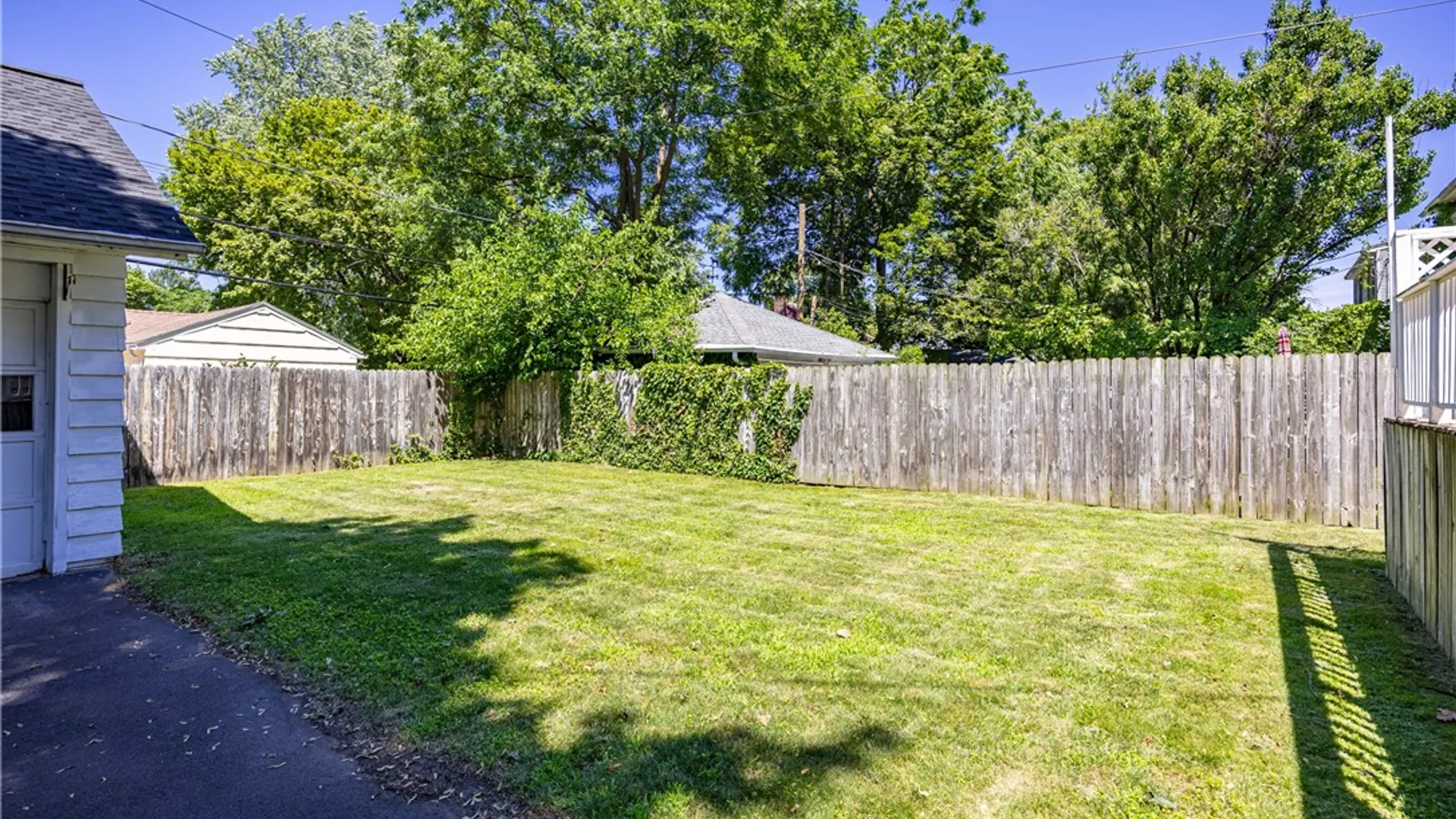 Property at 30 Rawlinson Road, Irondequoit, NY 14617 43