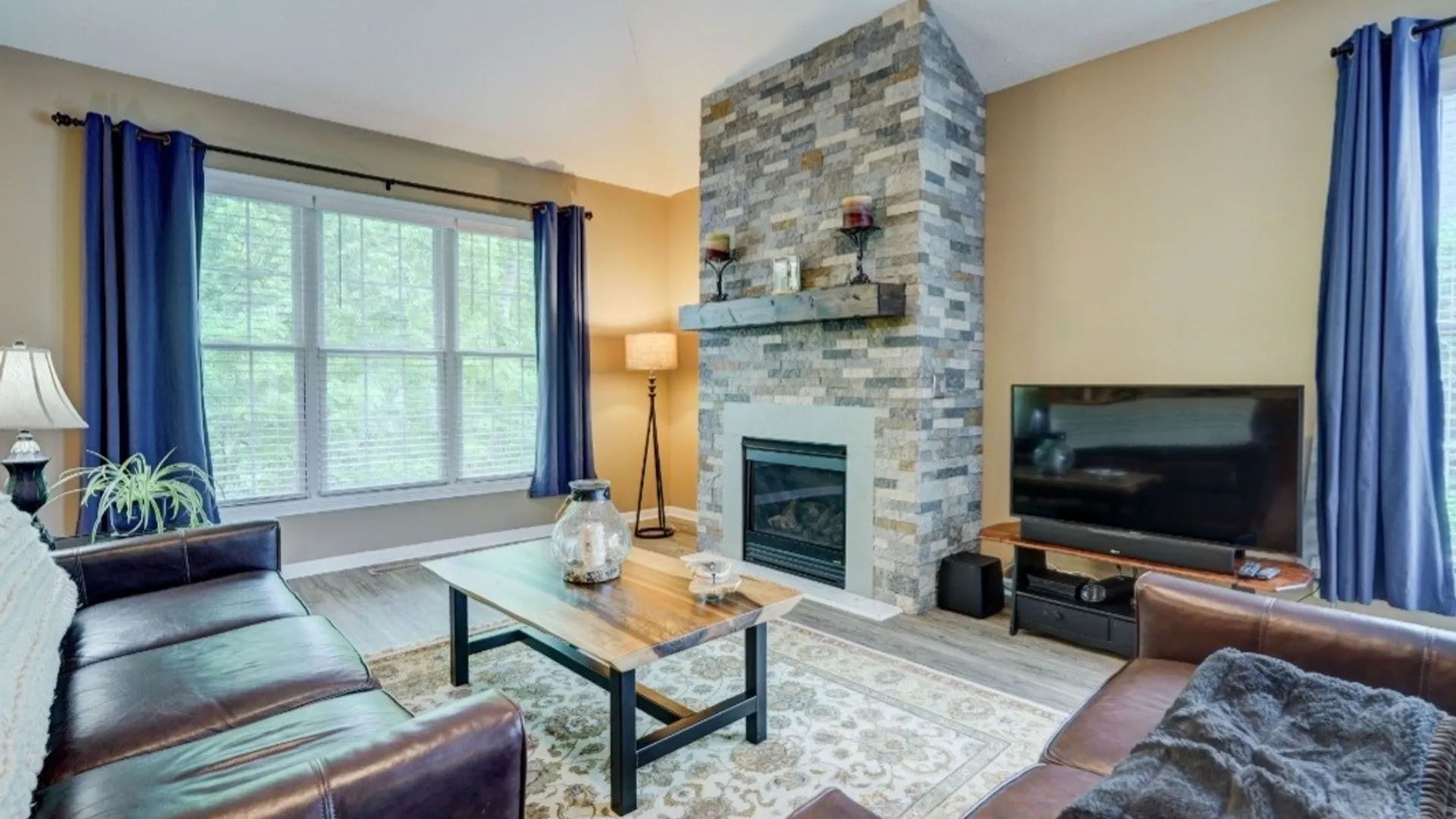 Property at 1037 Chapelhill Drive, Victor, NY 14564 11