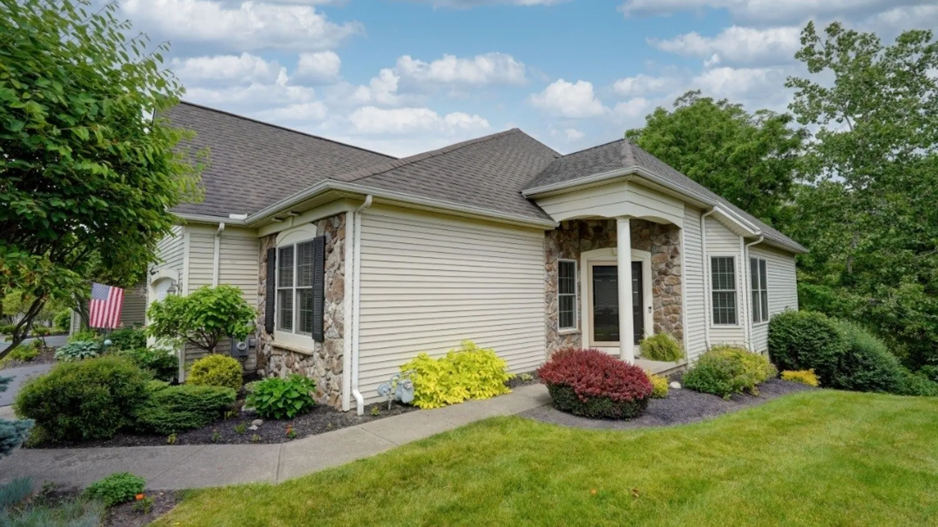 Property at 1037 Chapelhill Drive, Victor, NY 14564 3