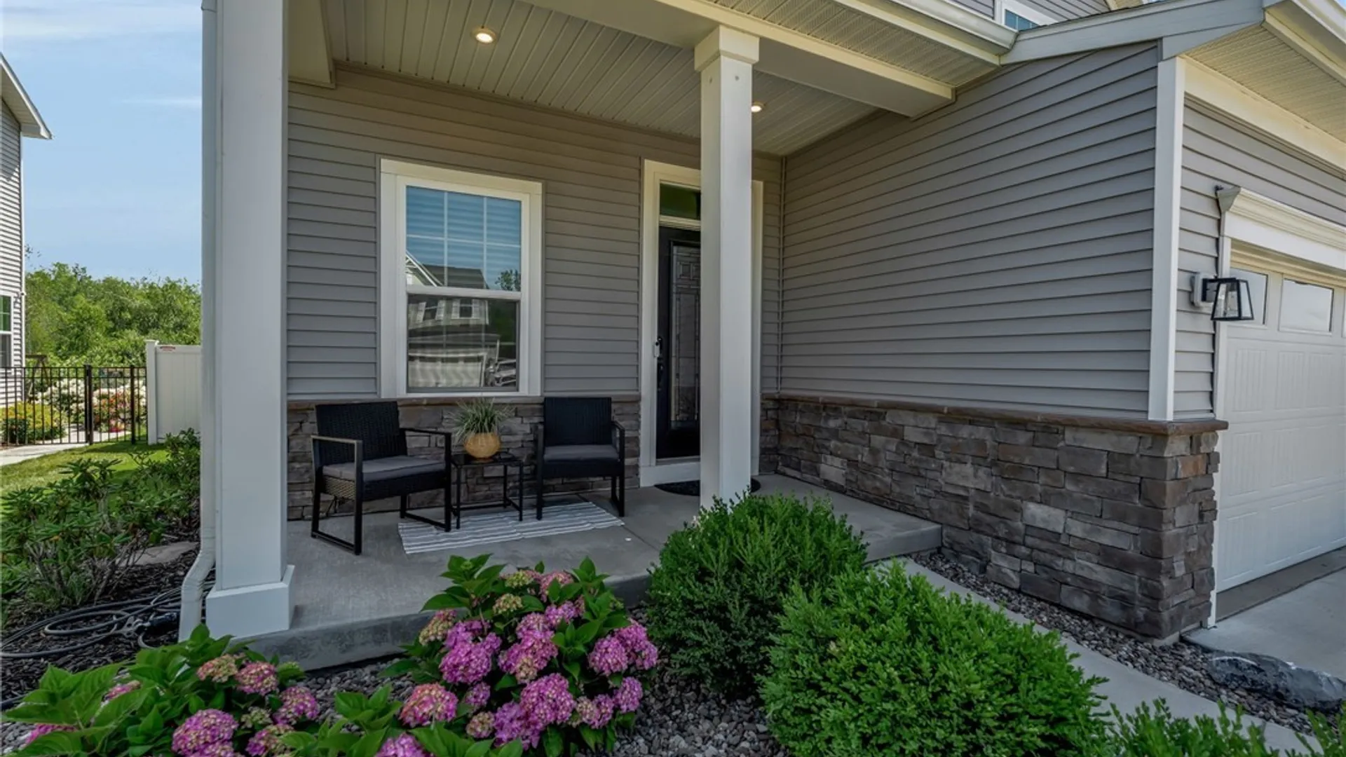 Property at 136 Lynette Lane, Amherst, NY 14228 3
