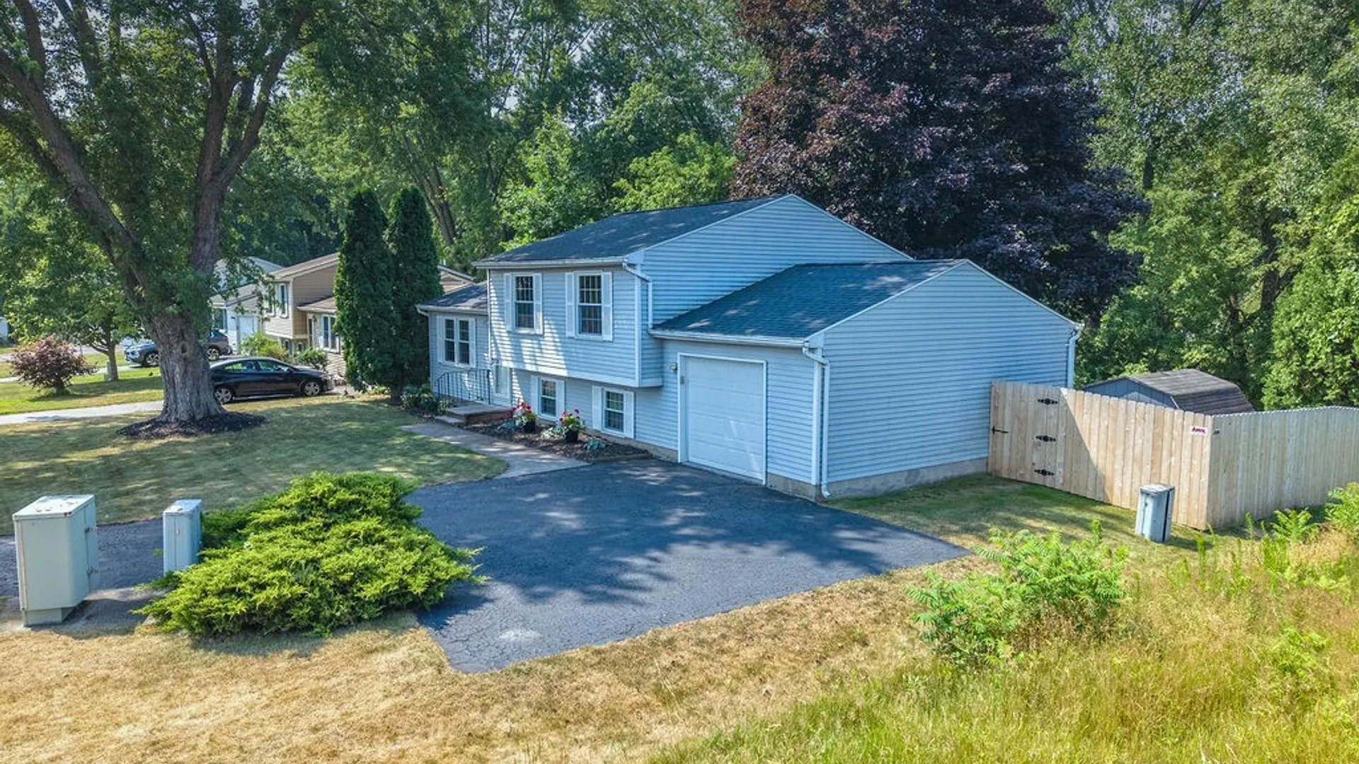Property at 208 Rocky Road, Salina, NY 13090 2