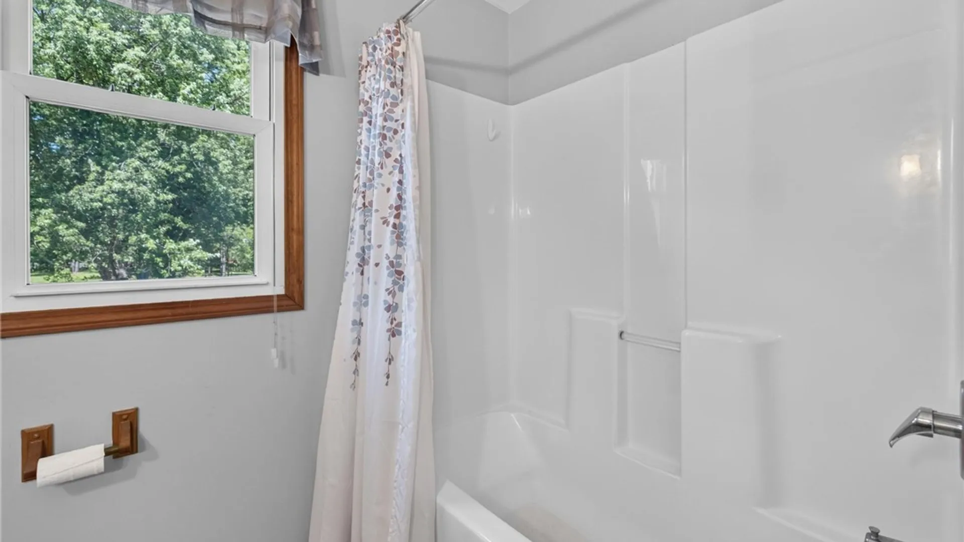 Property at 1890 Center Road, West Seneca, NY 14224 31