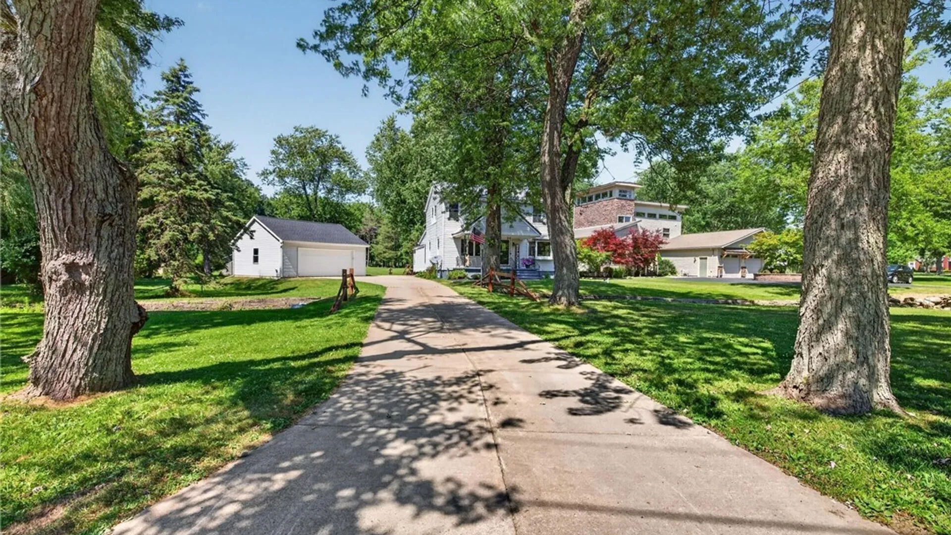 Property at 1890 Center Road, West Seneca, NY 14224 44