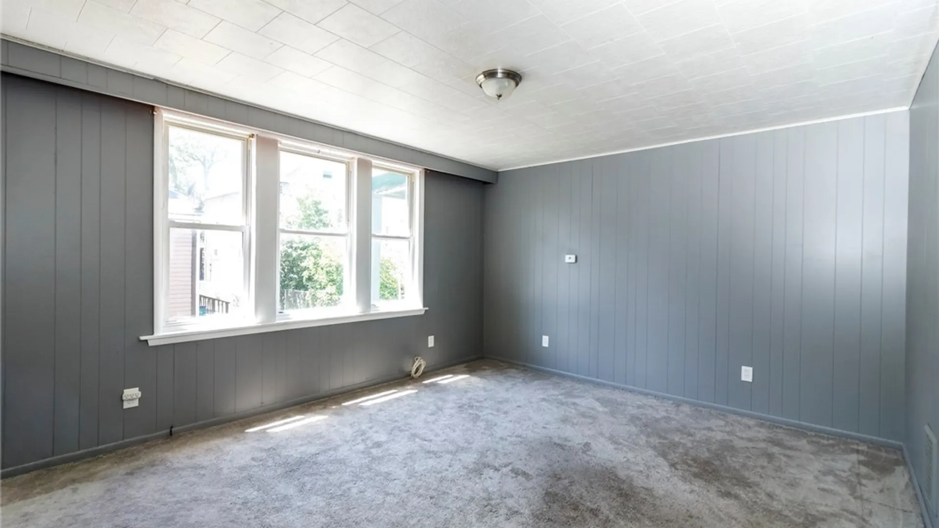 Property at 499 Fargo Avenue, Buffalo, NY 14213 25