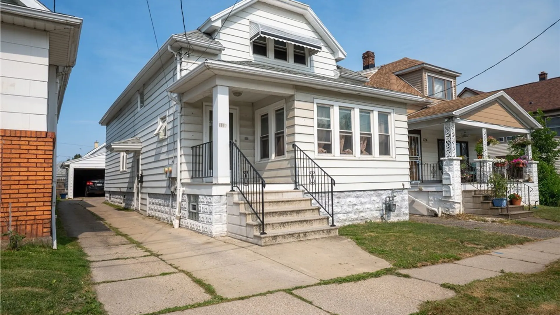 Property at 118 Hedwig Avenue, Cheektowaga, NY 14211 2