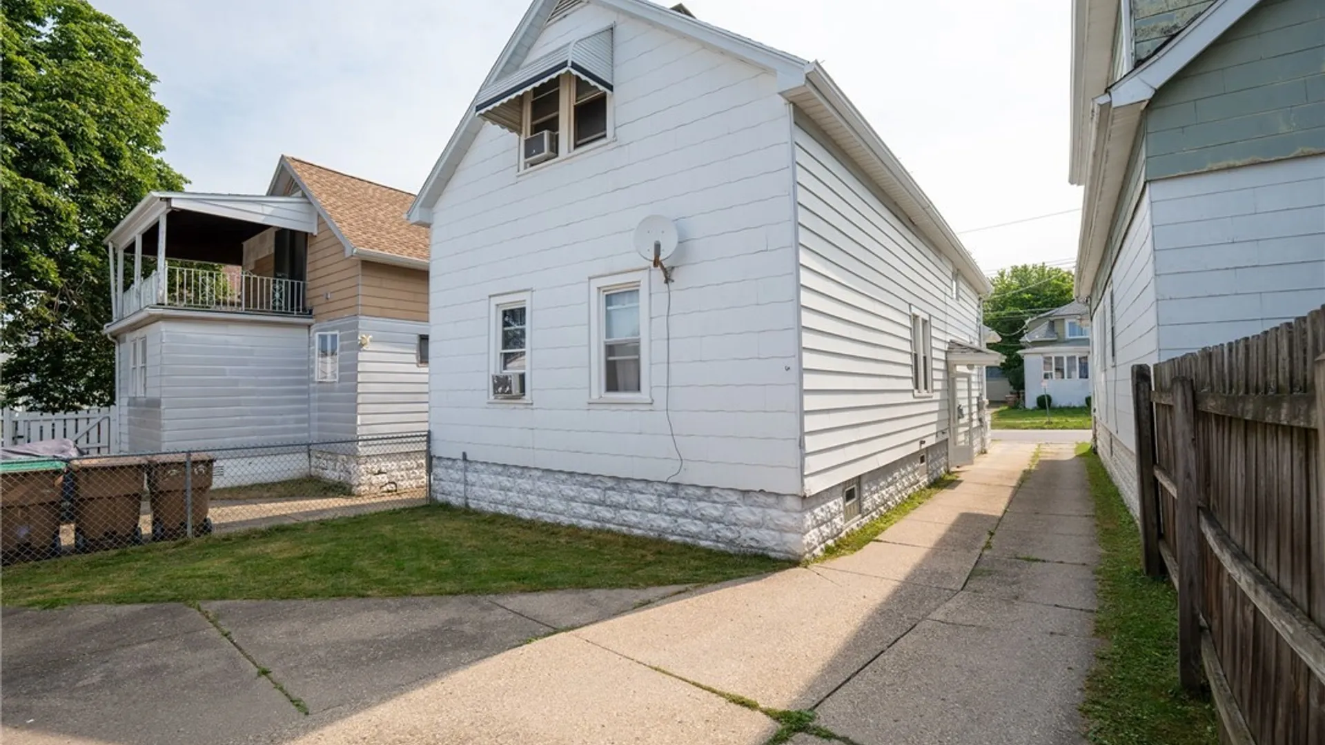 Property at 118 Hedwig Avenue, Cheektowaga, NY 14211 6
