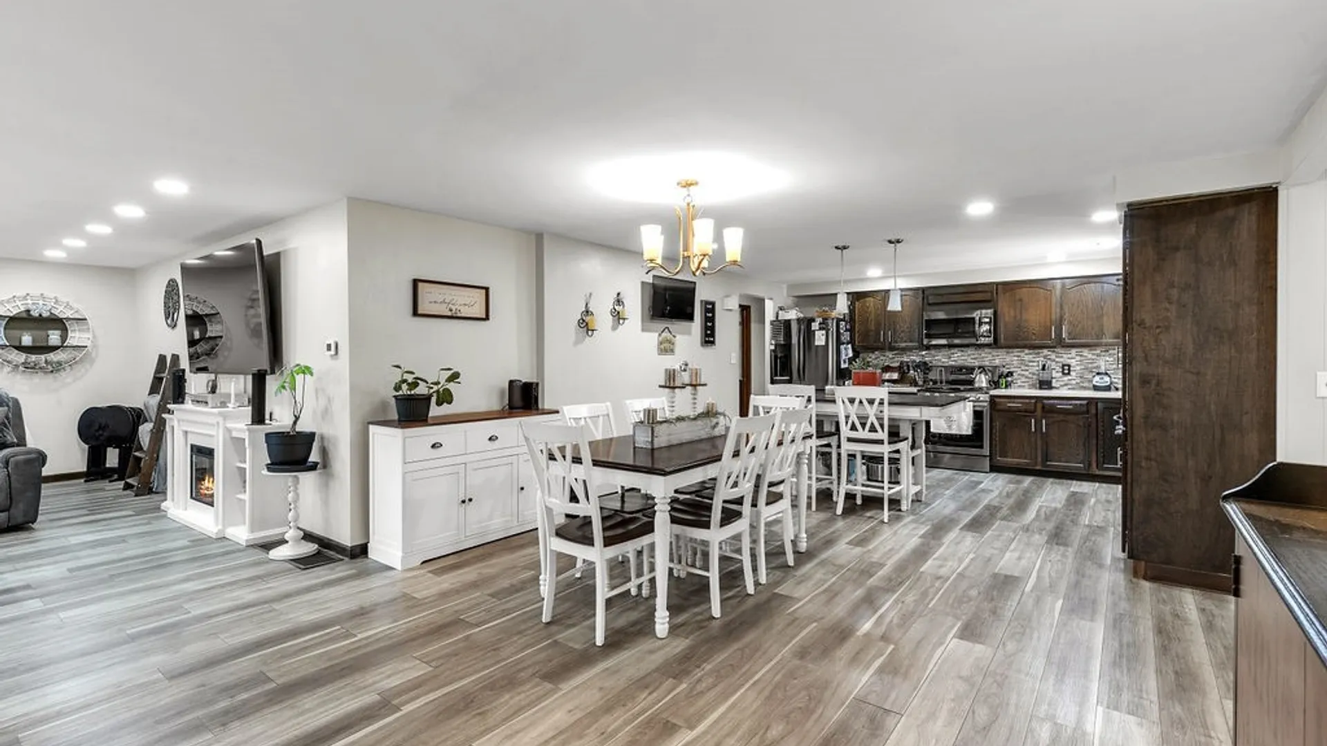 Property at 4627 Mckinley Parkway, Hamburg, NY 14075 15