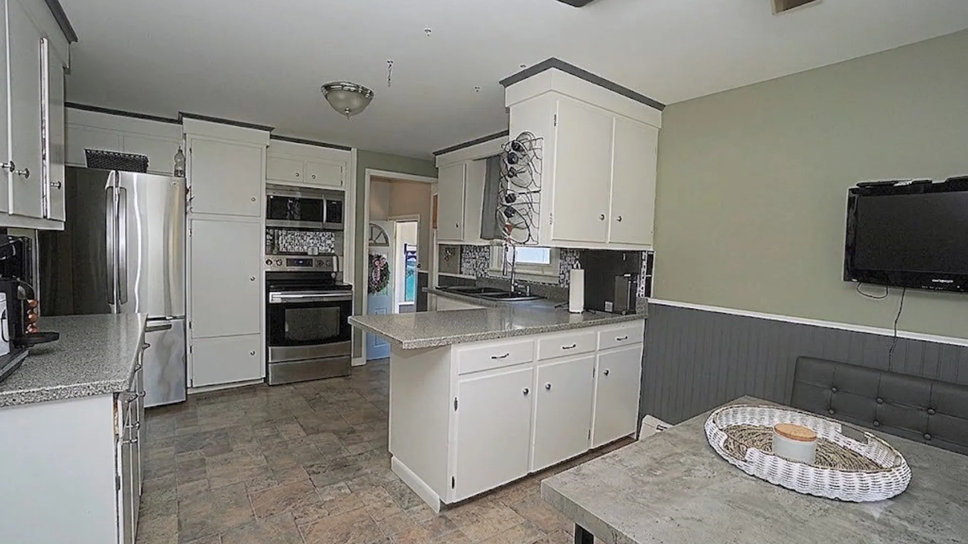 Property at 37 Burke Drive, Lackawanna, NY 14218 10