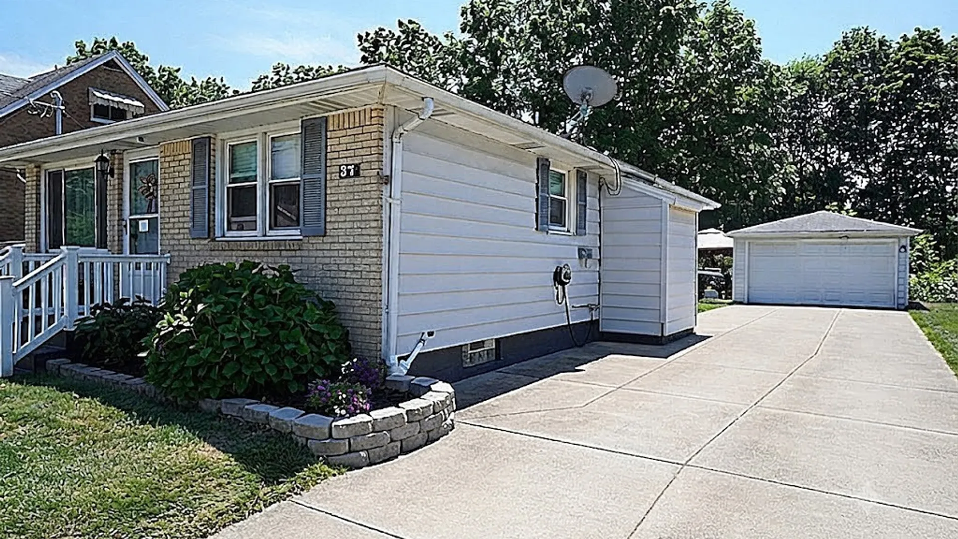 Property at 37 Burke Drive, Lackawanna, NY 14218 4