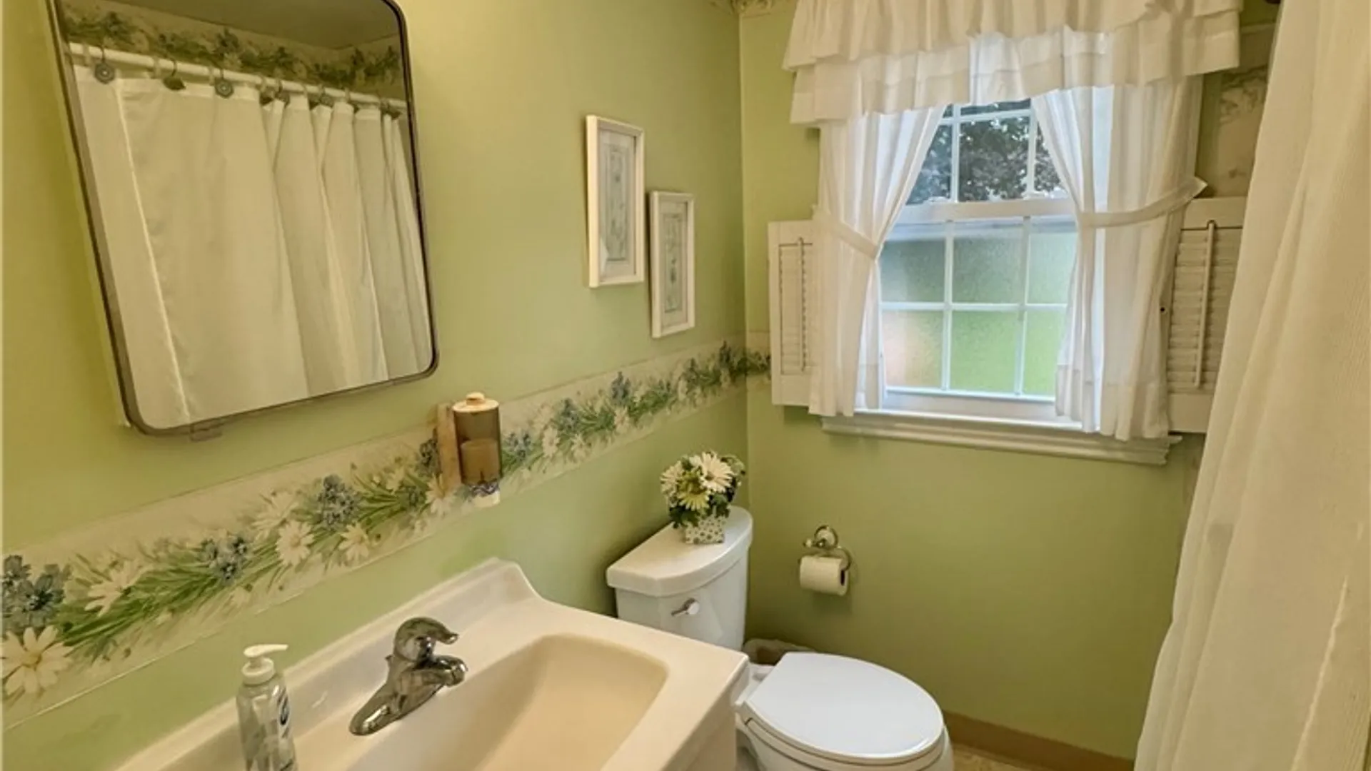 Property at 125 Crystal Drive, Clay, NY 13212 22