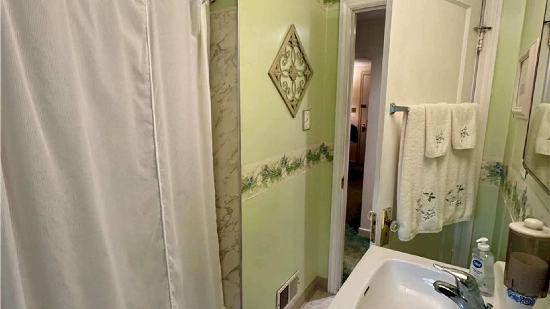 Property at 125 Crystal Drive, Clay, NY 13212 23