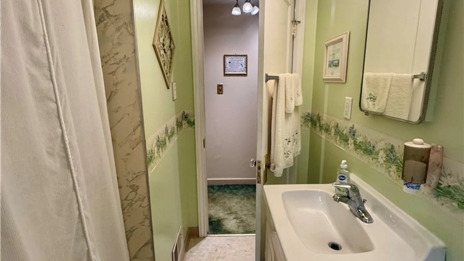Property at 125 Crystal Drive, Clay, NY 13212 24