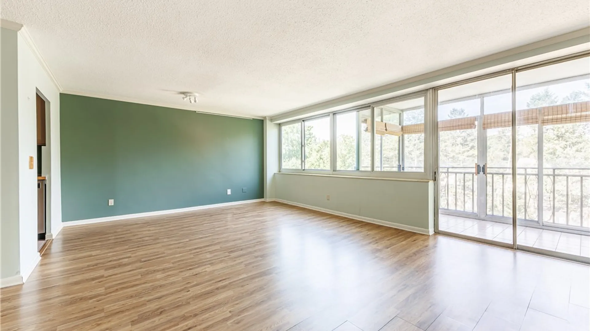 Property at 1400 East Avenue, Rochester, NY 14610 13