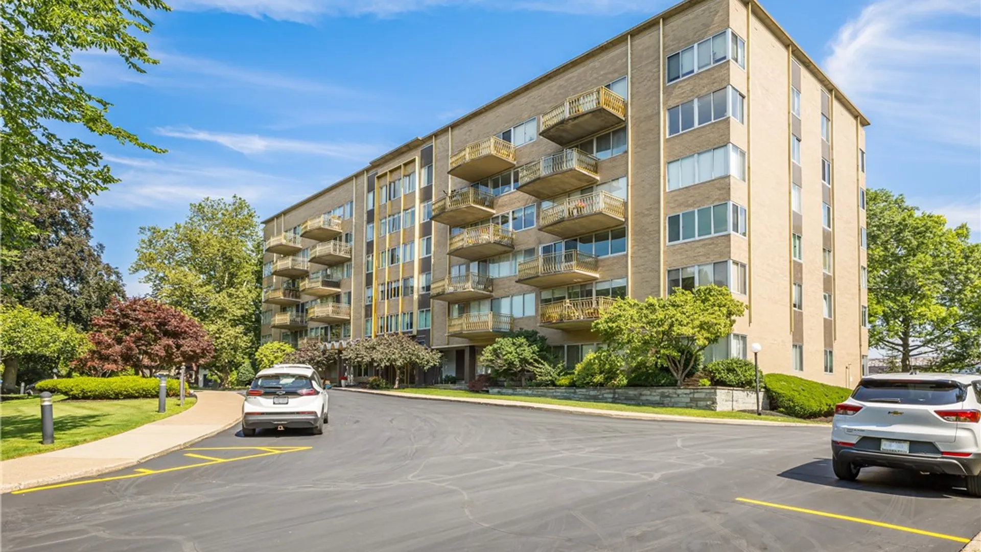 Property at 1400 East Avenue, Rochester, NY 14610 4