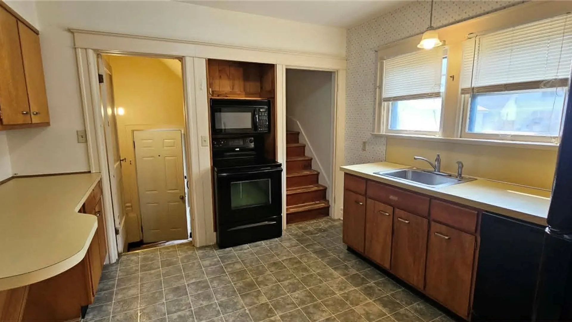 Property at 305 E Garden Street, Rome, NY 13440 13