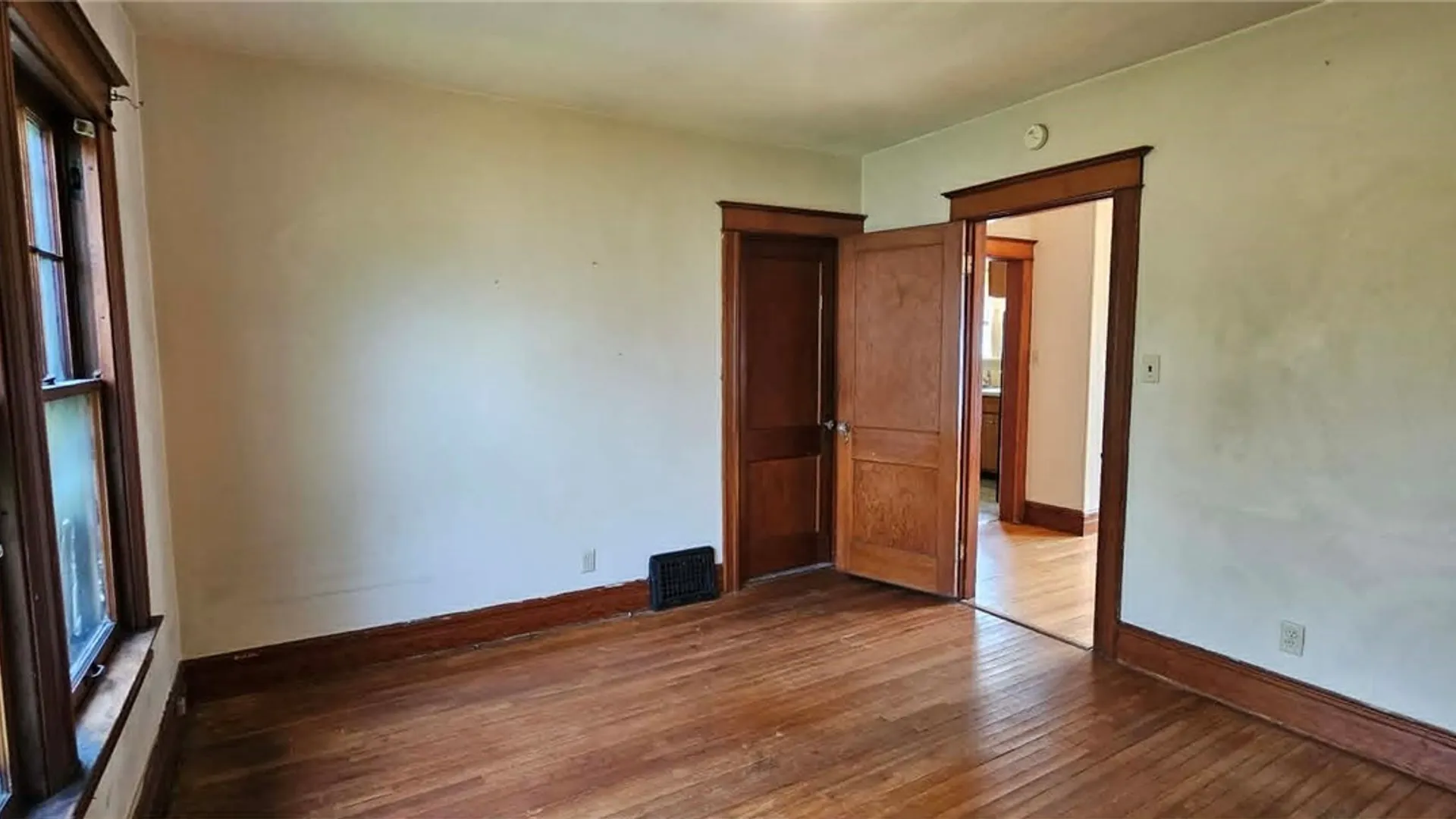 Property at 305 E Garden Street, Rome, NY 13440 18