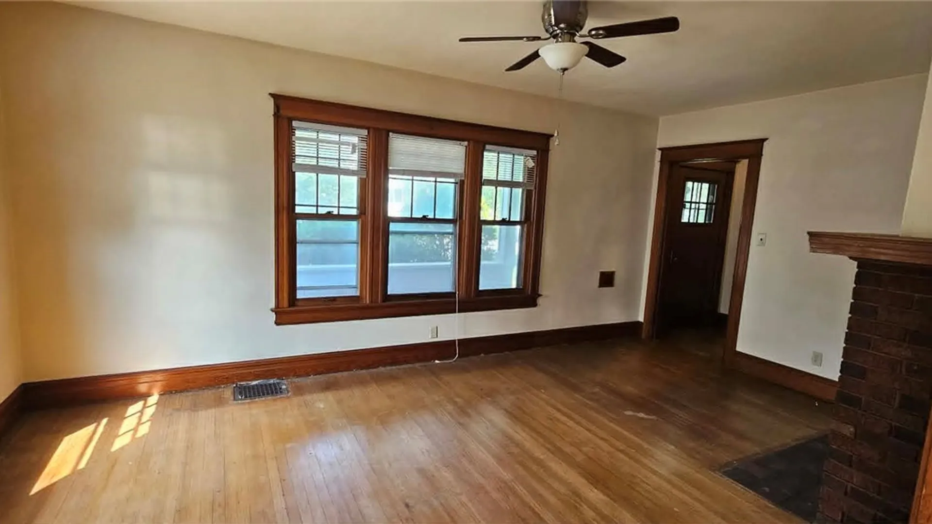 Property at 305 E Garden Street, Rome, NY 13440 9