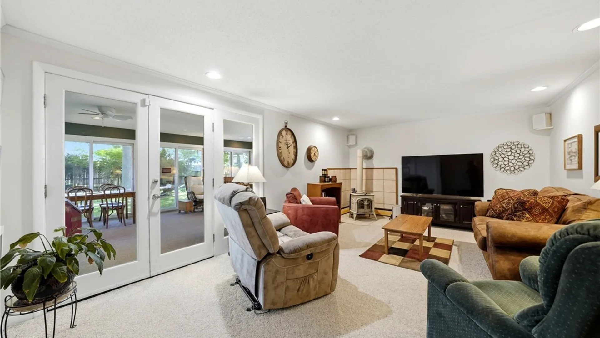 Property at 83 Wickham Drive, Amherst, NY 14221 22