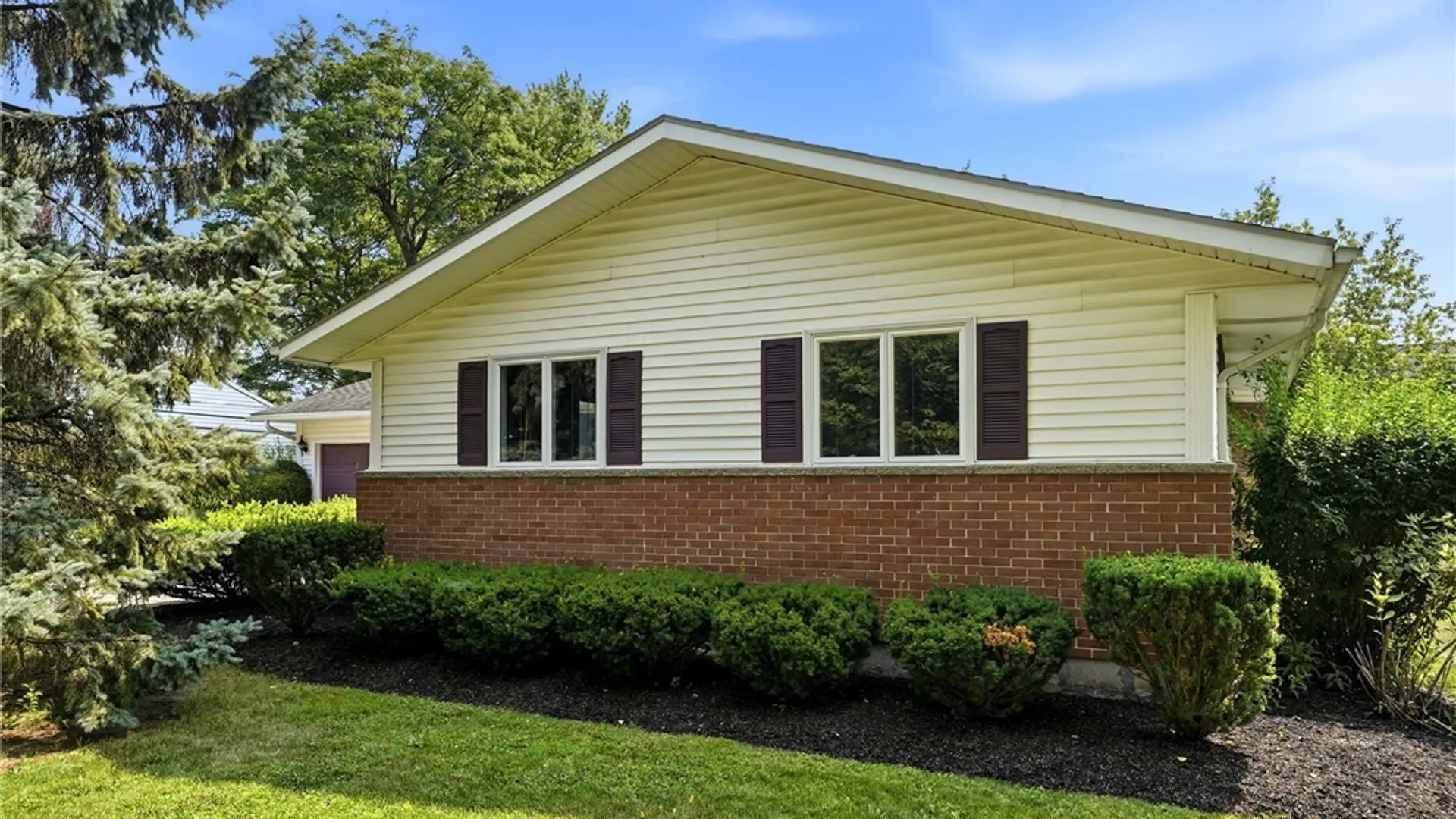 Property at 103 Colony Court, Amherst, NY 14226 2