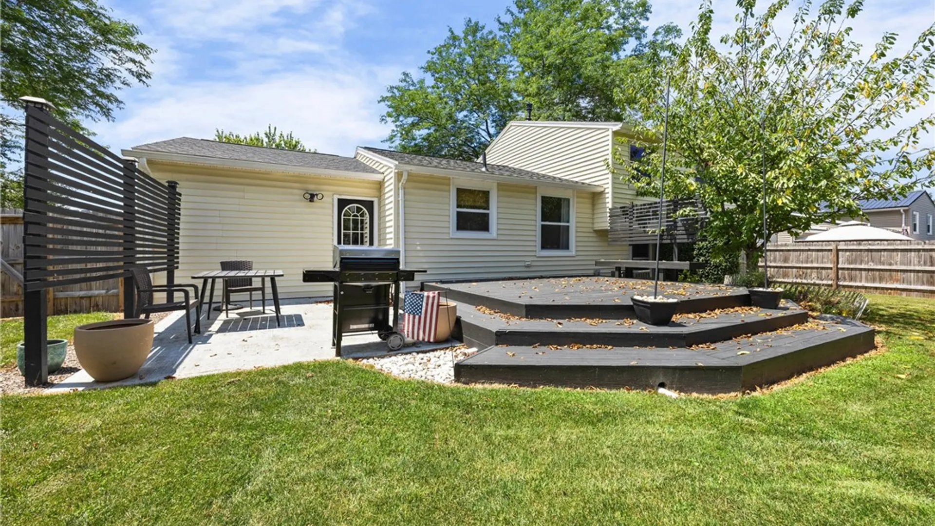 Property at 1747 Elmwood Circle, Farmington, NY 14425 40