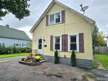 Property at 124 7th Avenue, North Tonawanda, NY 14120
