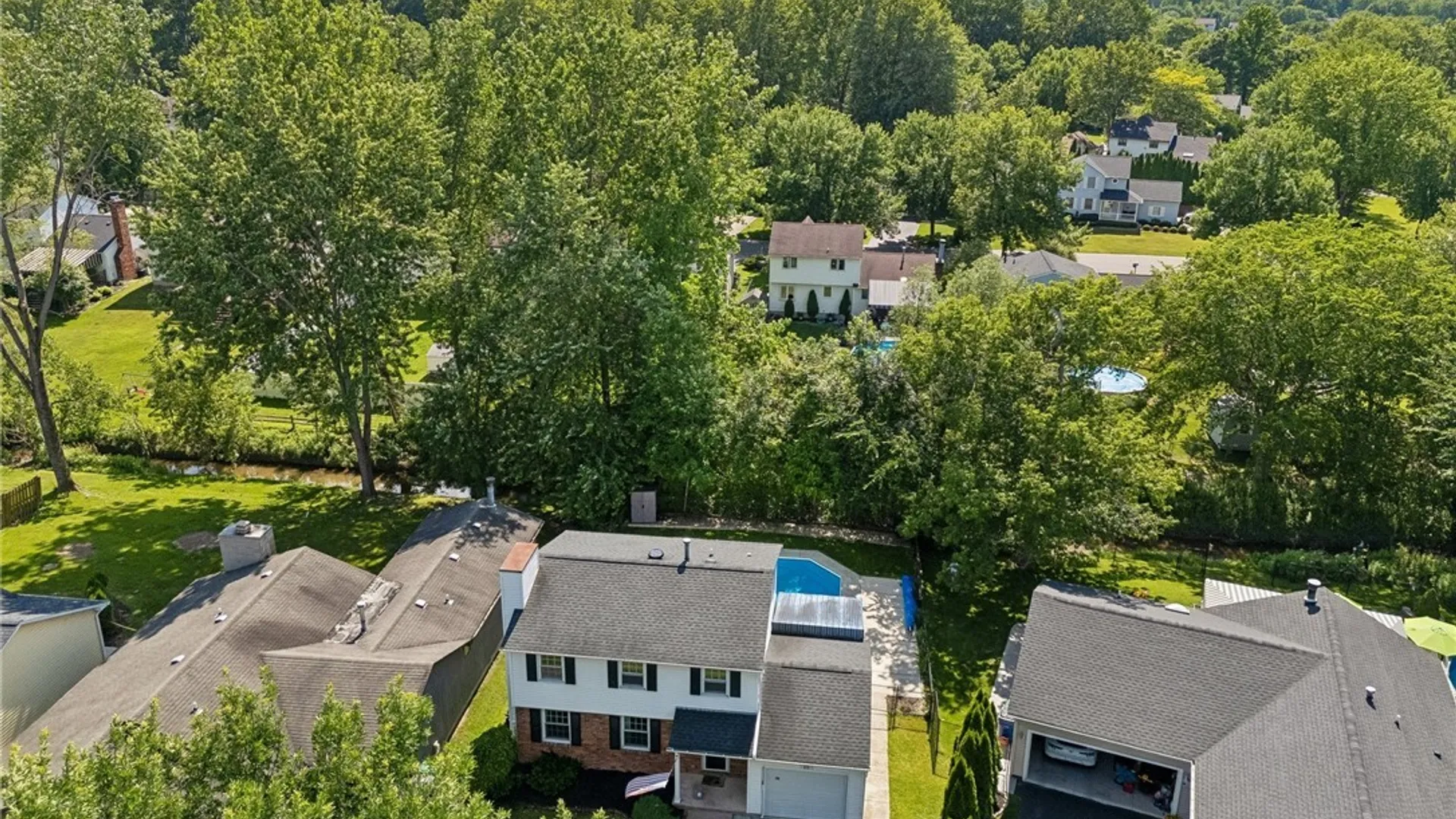 Property at 215 Brockmoore Drive, Amherst, NY 14051 47