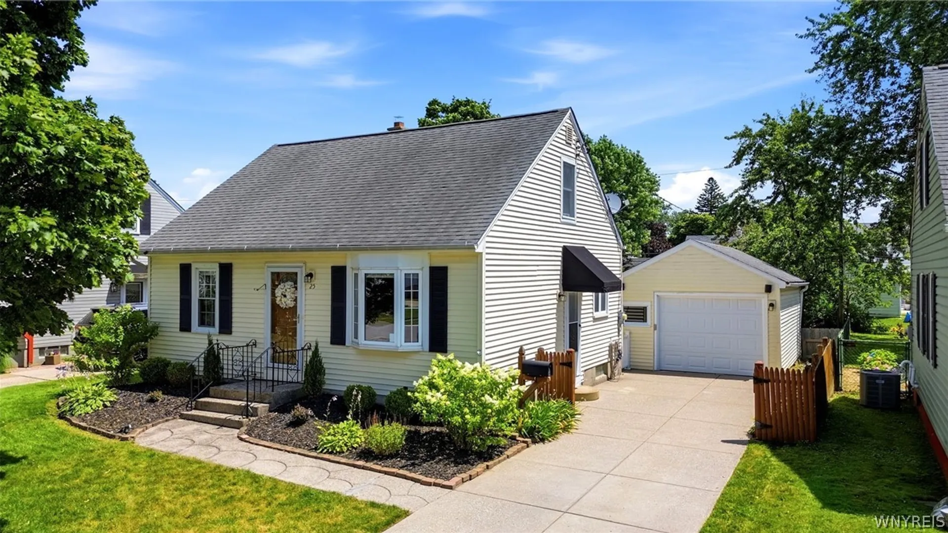 Property at 25 S Huxley Drive, Cheektowaga, NY 14225 2