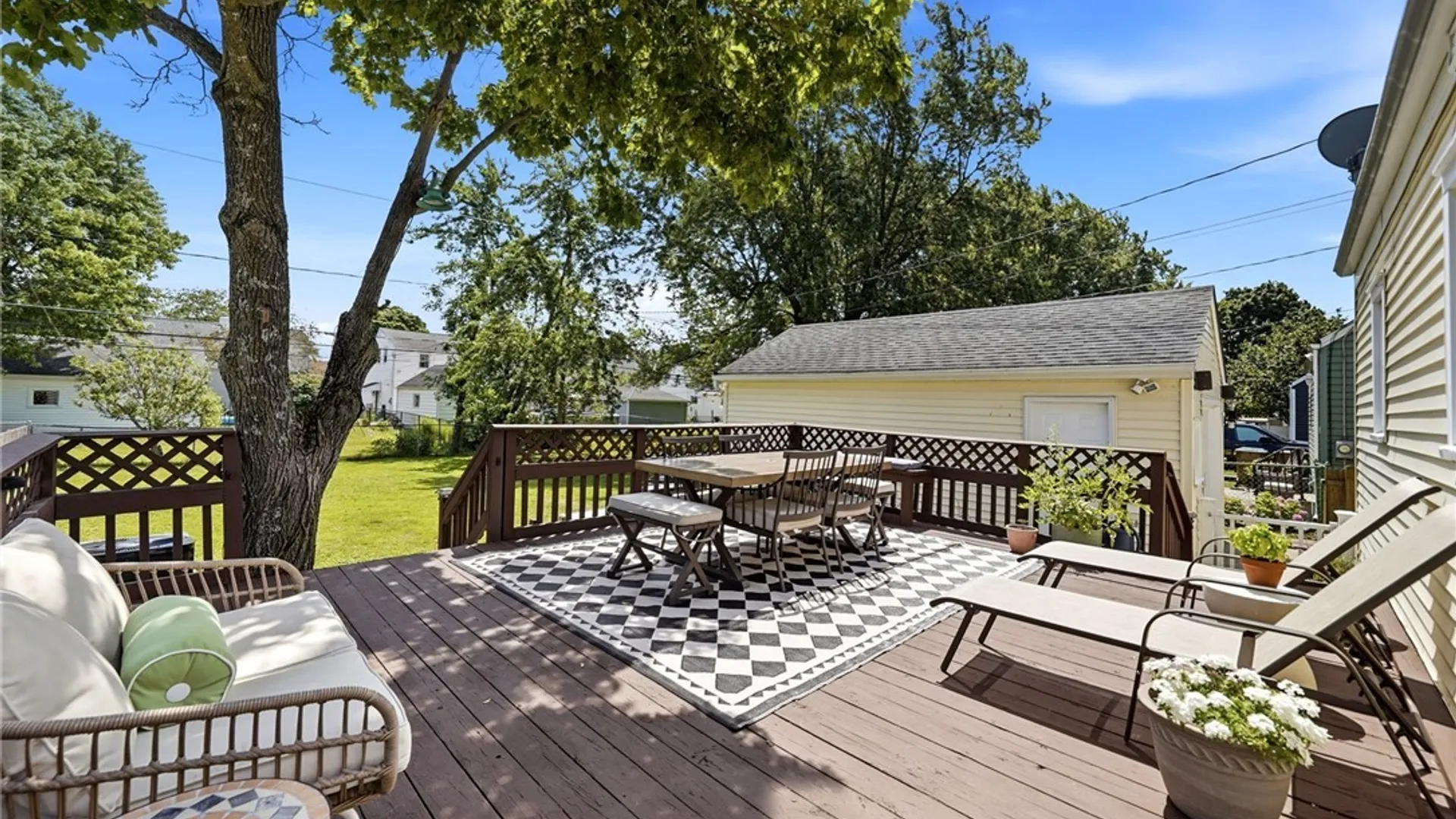 Property at 25 S Huxley Drive, Cheektowaga, NY 14225 36