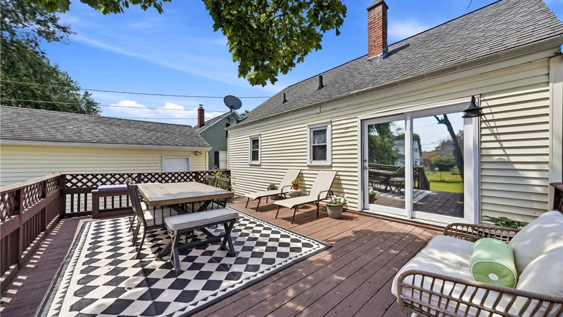 Property at 25 S Huxley Drive, Cheektowaga, NY 14225 37