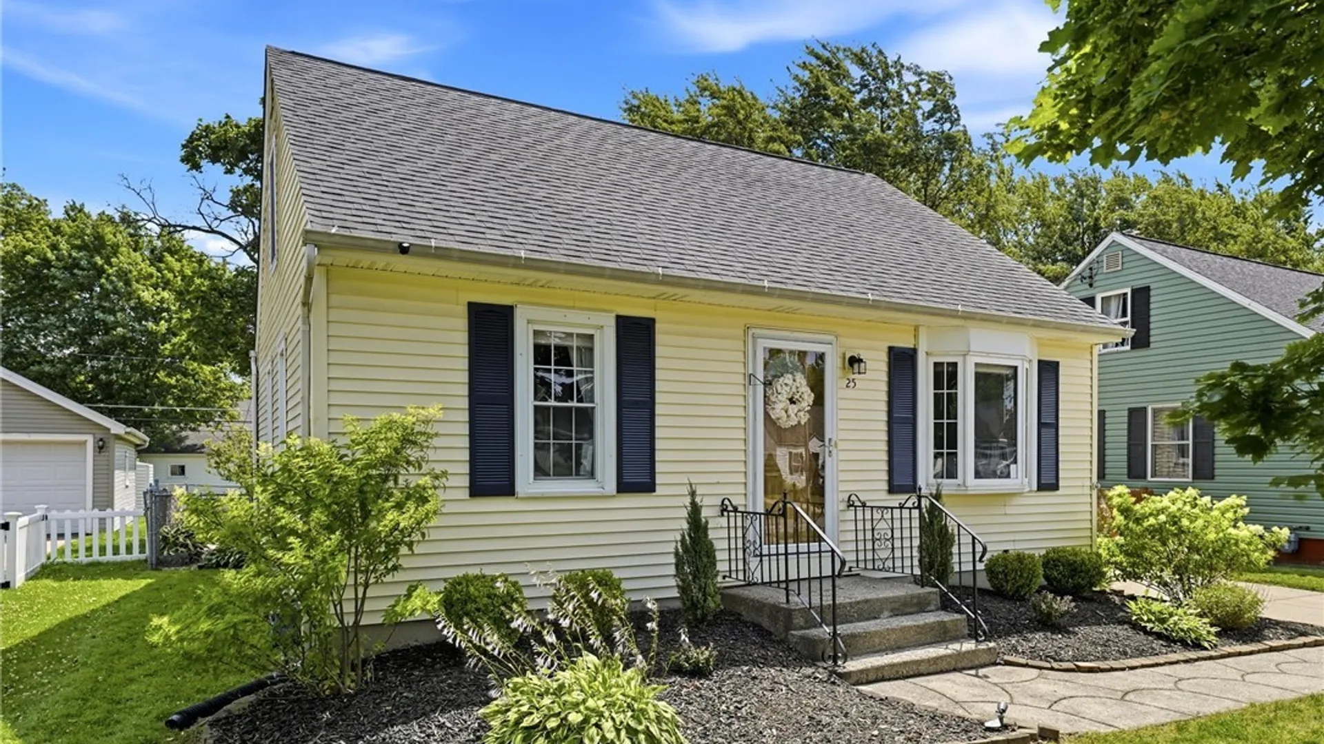Property at 25 S Huxley Drive, Cheektowaga, NY 14225 47