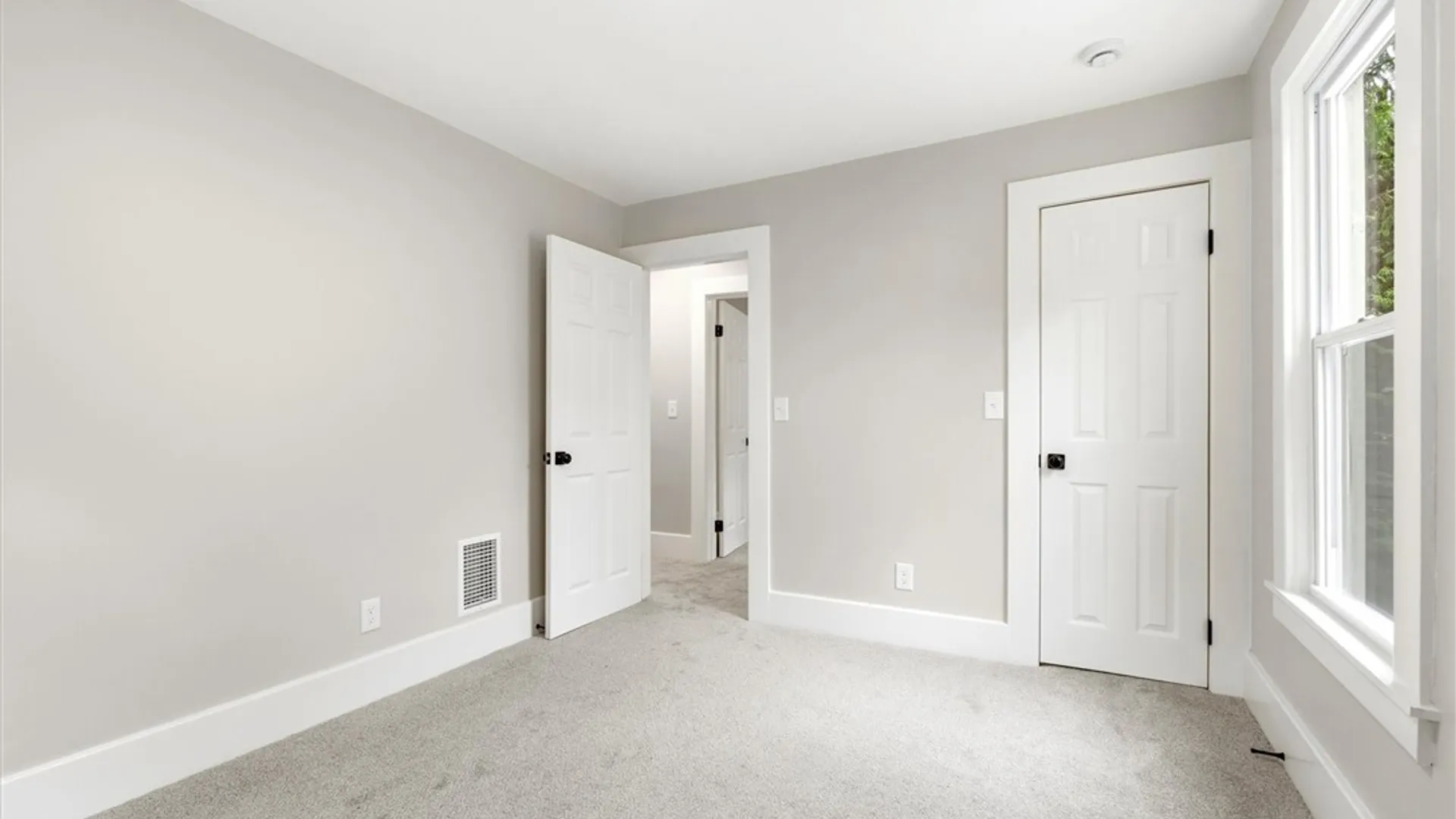 Property at 242 Rider Avenue, Syracuse, NY 13207 29